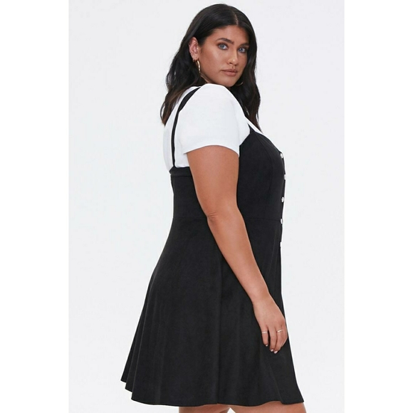 (SOLD) PLUS SIZE 3x Black Pinafore Mini Dress - Picture 5 of 6